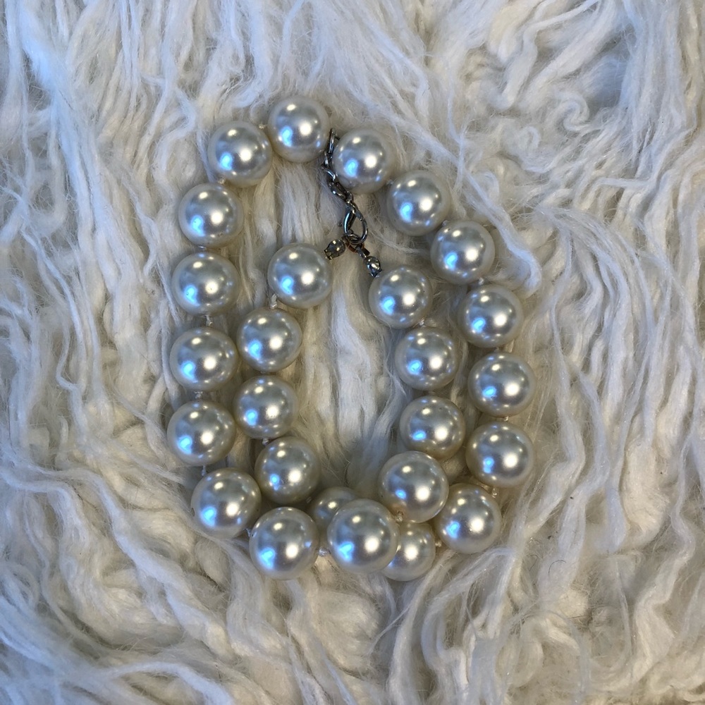 (L),Vintage, Old money, academia Dbl Jumbo Pearl beaded adj statement Bracelet! - Picture 1 of 5